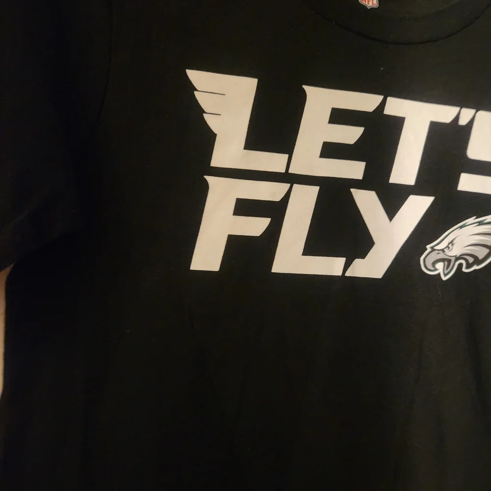 Black 'Let's Fly' Graphic T-Shirt‎